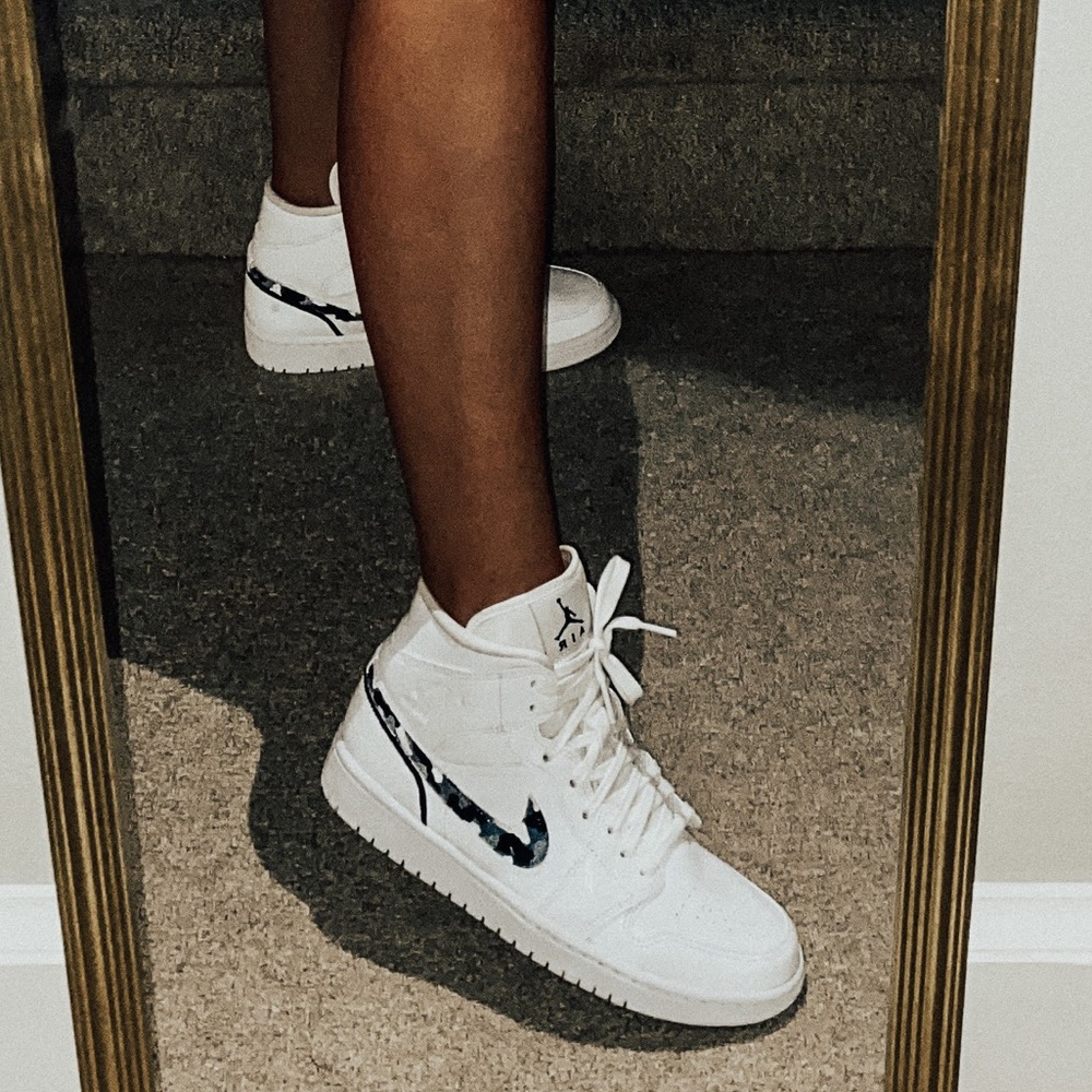 Nike Custom Camo Air Jordan 1 Women’s 9.5